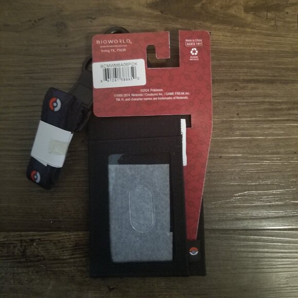 Pokemon Pikachu Wallet / Card Holder with carabiner and strap - Picture 2 of 5